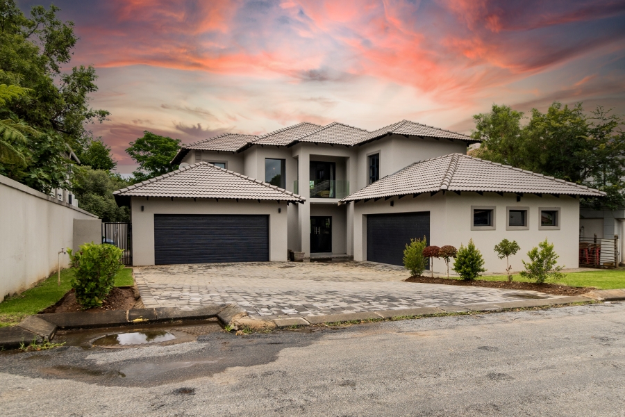 6 Bedroom Property for Sale in WestLake Country Safari Estate North West